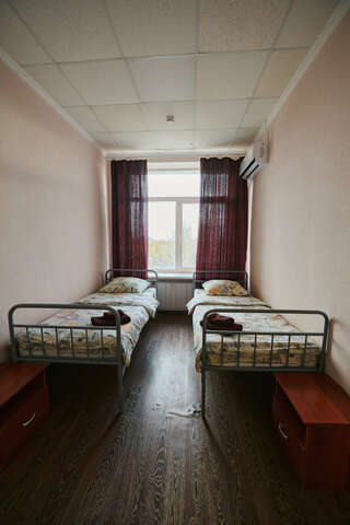 Гостиница КДВ Балаково Кровать в общем номере для мужчин-7