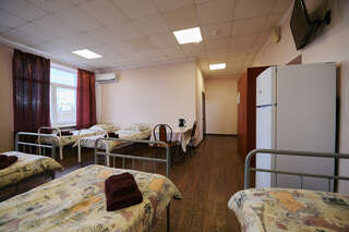 Гостиница КДВ Балаково Кровать в общем номере для мужчин-4